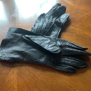 Driving gloves, leather in black